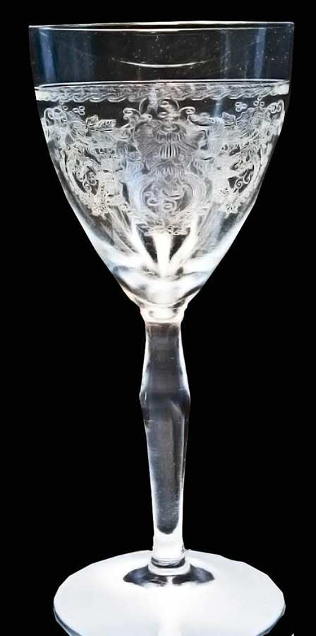 UNK9317 Wine Glass by Unknown Manufacturer-1