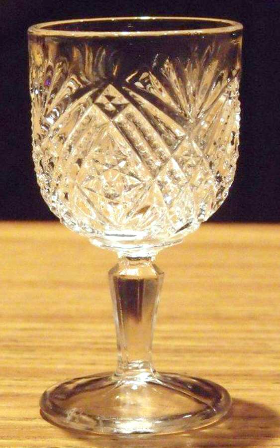 UNK9436 Wine Glass by Unknown Manufacturer-1