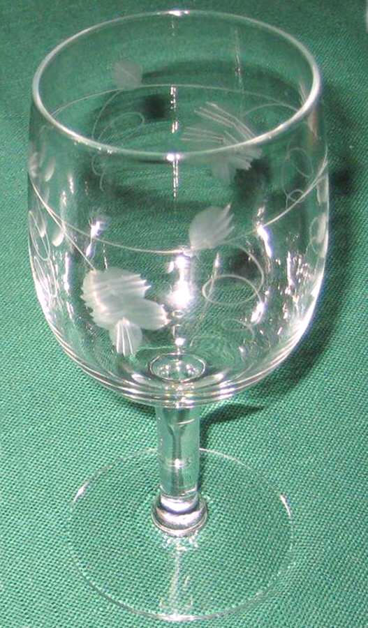 UNK8853 Wine Glass by Unknown Manufacturer-1