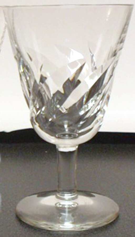 UNK8960 Wine Glass by Unknown Manufacturer-1