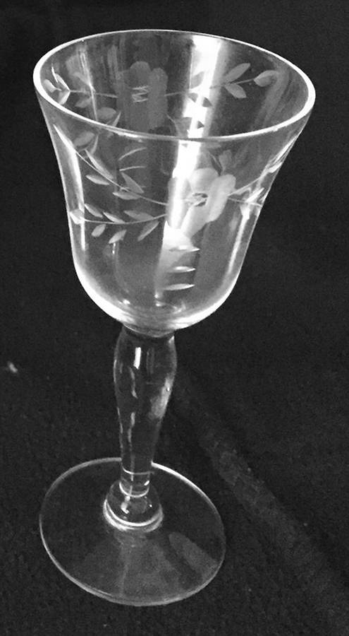 UNK9648 Wine Glass by Unknown Manufacturer-1