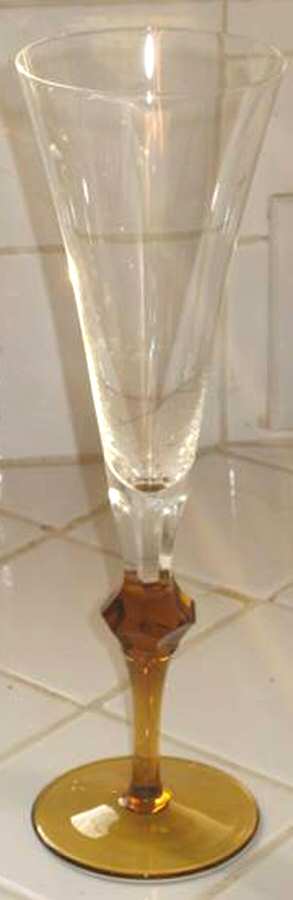 UNK8984 Fluted Champagne by Unknown Manufacturer-1