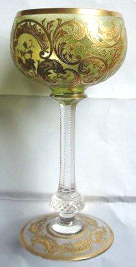 UNK9695 Green Wine by Unknown Manufacturer-1
