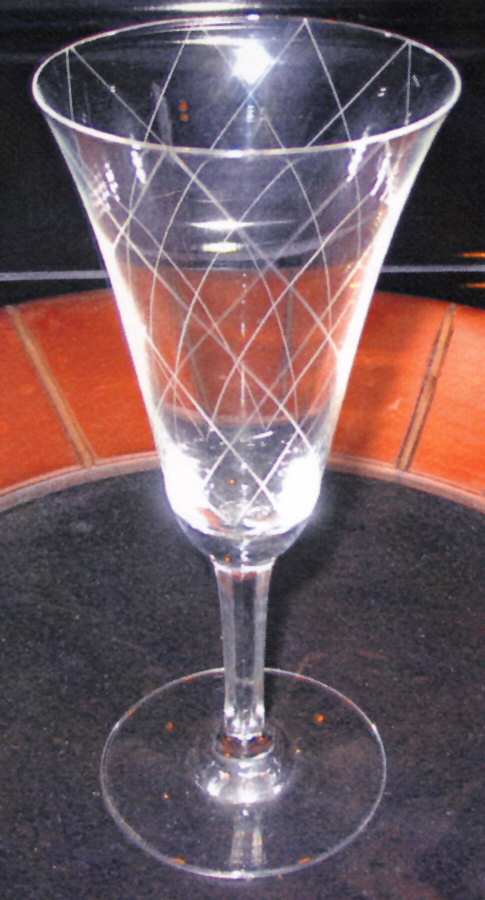 UNK9740 Wine Glass by Unknown Manufacturer-1