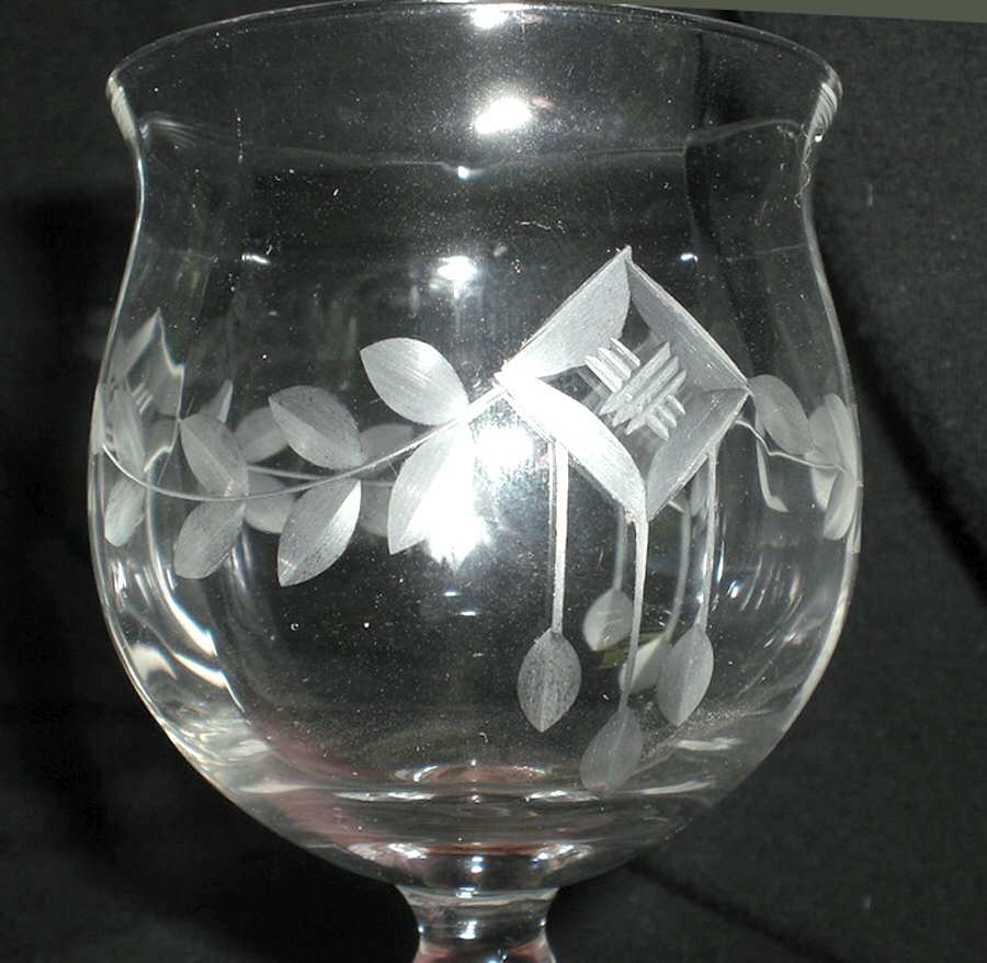 UNK8998 Wine Glass by Unknown Manufacturer-1