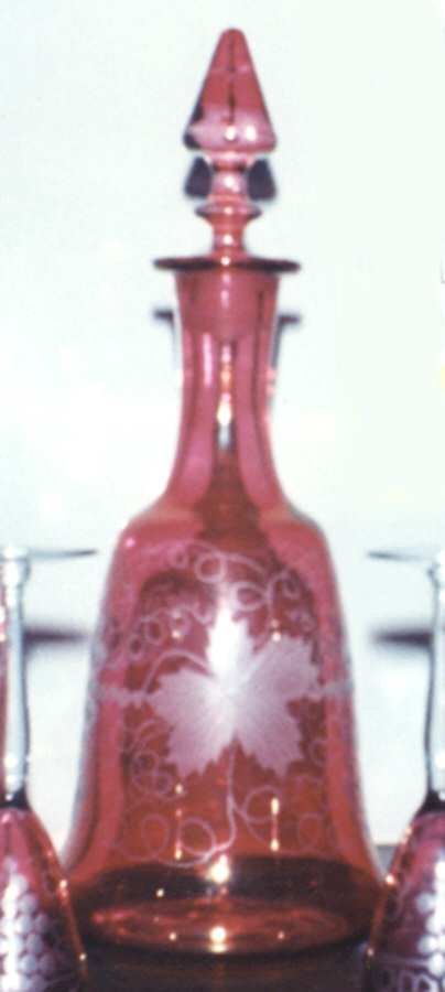 UNK10160 Decanter & Stopper by Unknown Manufacturer-1