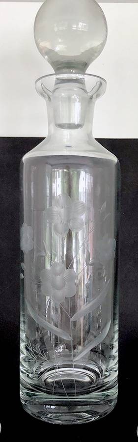 UNK10167 Decanter & Stopper by Unknown Manufacturer-1