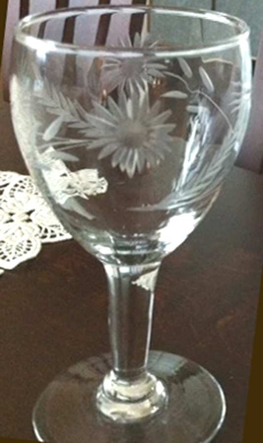 UNK10311 Wine Glass by Unknown Manufacturer-1
