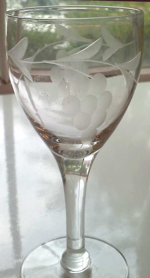 UNK10577 Wine Glass by Unknown Manufacturer-1