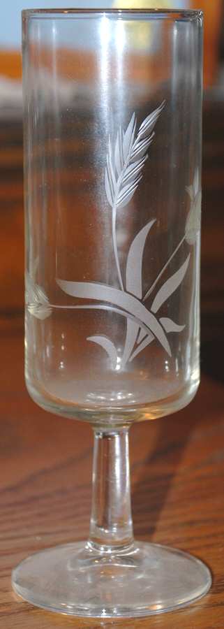 290-2 Fluted Champagne by Javit-1