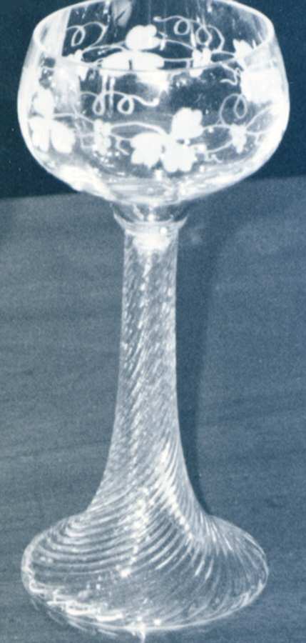 UNK10686 Wine Glass by Unknown Manufacturer-1