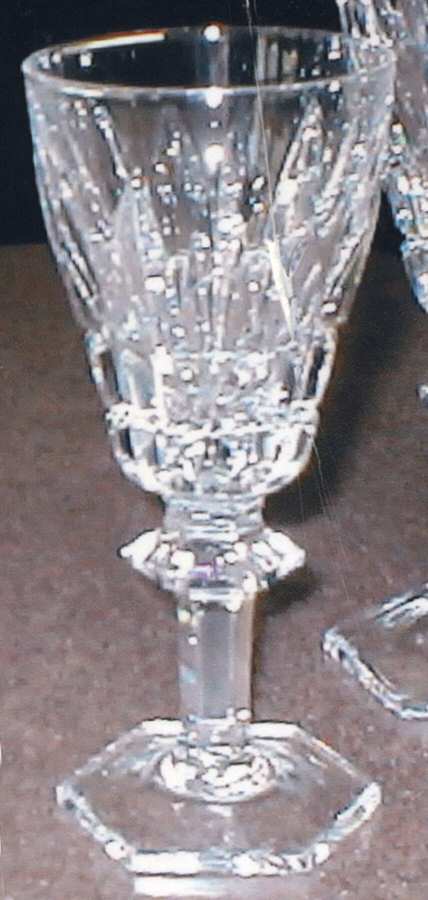 UNK10752 Wine Glass by Unknown Manufacturer-1