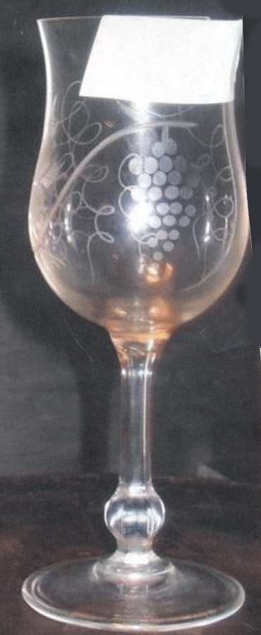 UNK10922 Wine Glass by Unknown Manufacturer-1