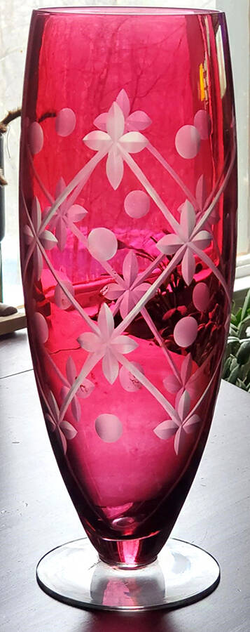 UNK11064 10" Flower Vase by Unknown Manufacturer-1