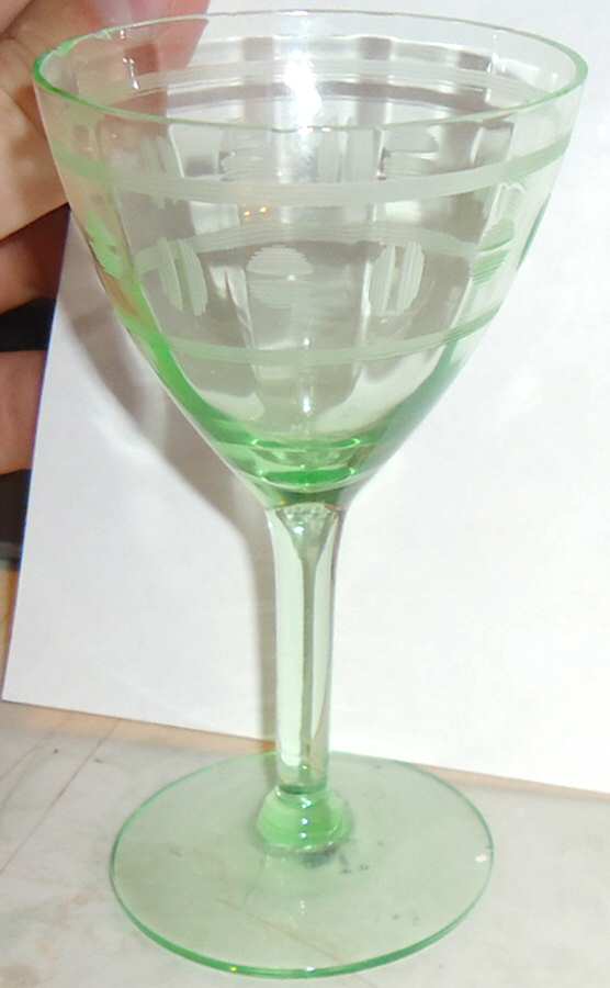 UNK10762 Green Liquor Cocktail by Unknown Manufacturer-1
