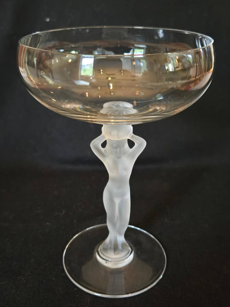 UNK11330 Wine Glass by Unknown Manufacturer-1