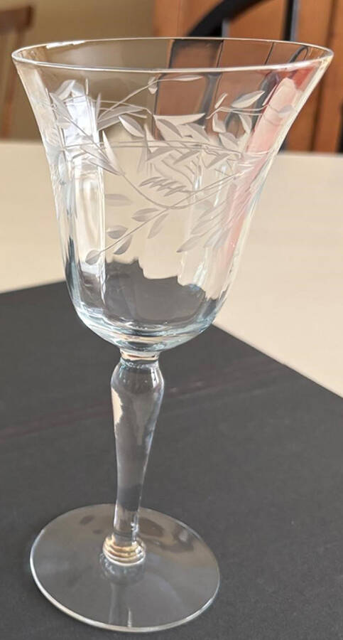 UNK12019 Water Goblet by Unknown Manufacturer-1