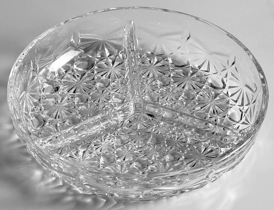 Daisy and Button Clear (France) 7" Round 3 Part Relish by Unknown Manufacturer-1