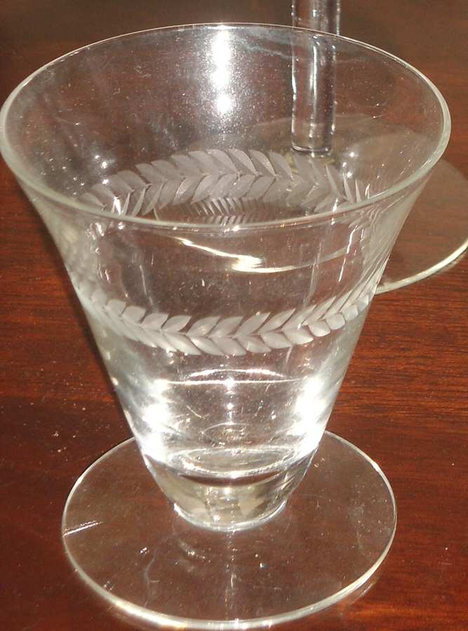 UNK619 Gray Cut Laurel Oyster or Fruit Cocktail by Unknown Manufacturer-1