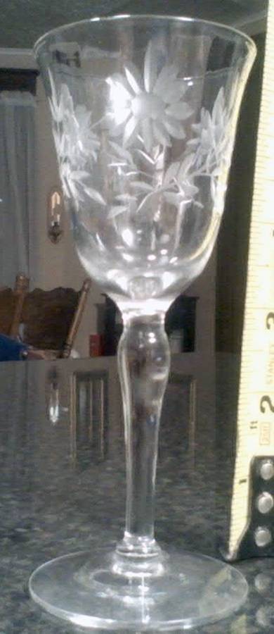 UNK12689 Wine Glass by Unknown Manufacturer-1