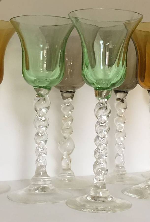 UNK12697 Light Green Wine by Unknown Manufacturer-1
