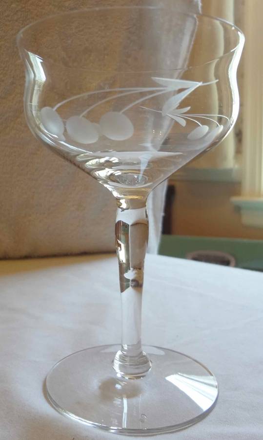 UNK13040 Champagne/Tall Sherbet by Unknown Manufacturer-1