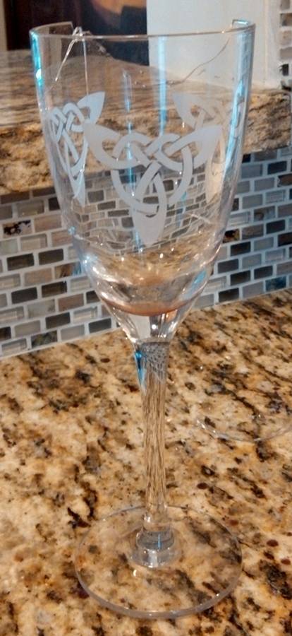 UNK13298 Wine Glass by Unknown Manufacturer-1