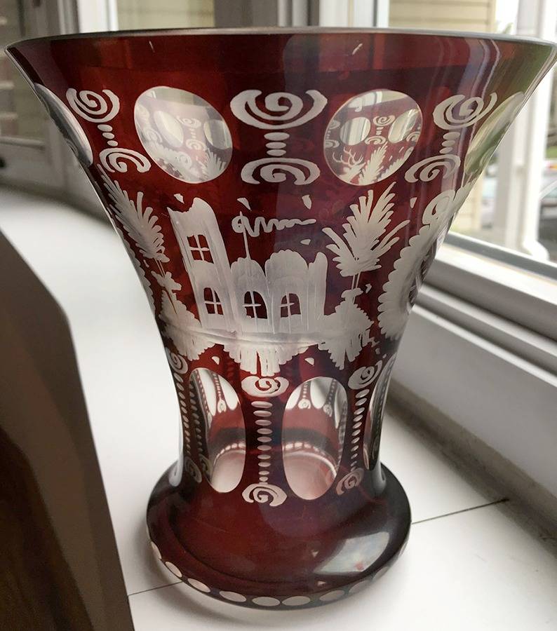 UNK13787 7" Flower Vase by Unknown Manufacturer-1