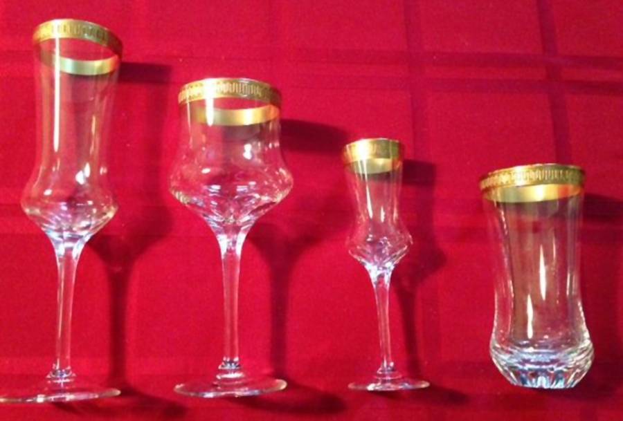 UNK14061 Wine Glass by Unknown Manufacturer-1