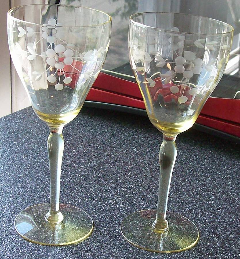 UNK14332 (Topaz) Water Goblet by Unknown Manufacturer-1