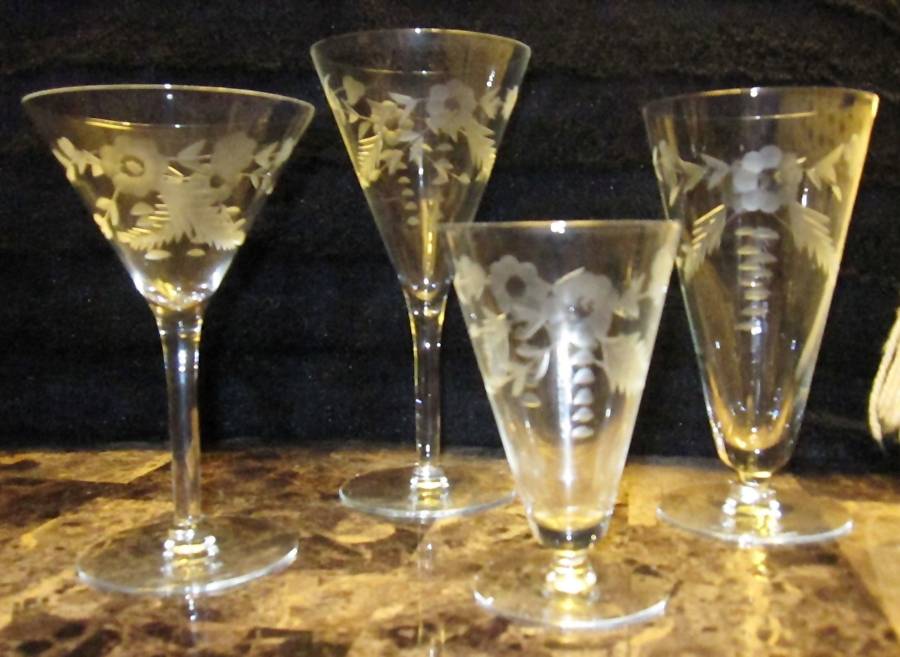 UNK14662 Water Goblet by Unknown Manufacturer-1