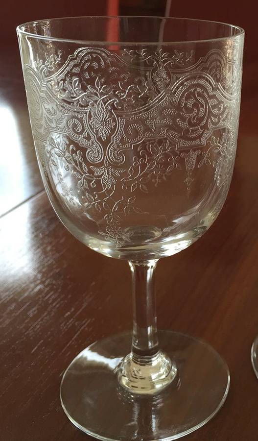 UNK15171 Wine Glass by Unknown Manufacturer-1