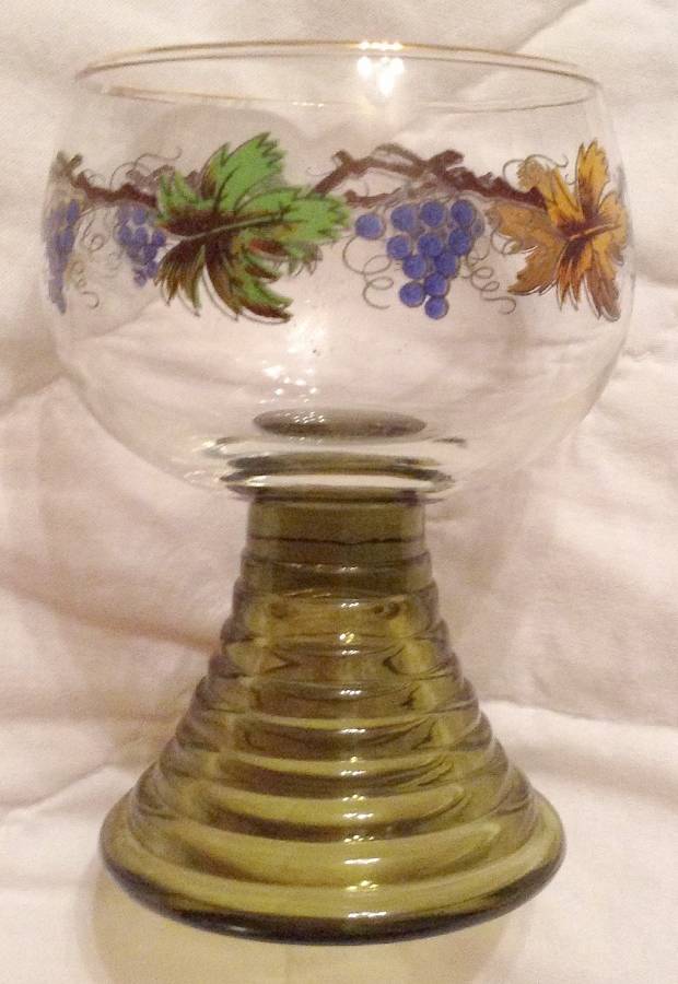 UNK15362 Wine Glass by Unknown Manufacturer-1