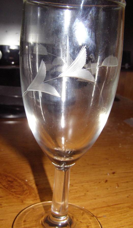 UNK15425 Wine Glass by Unknown Manufacturer-1