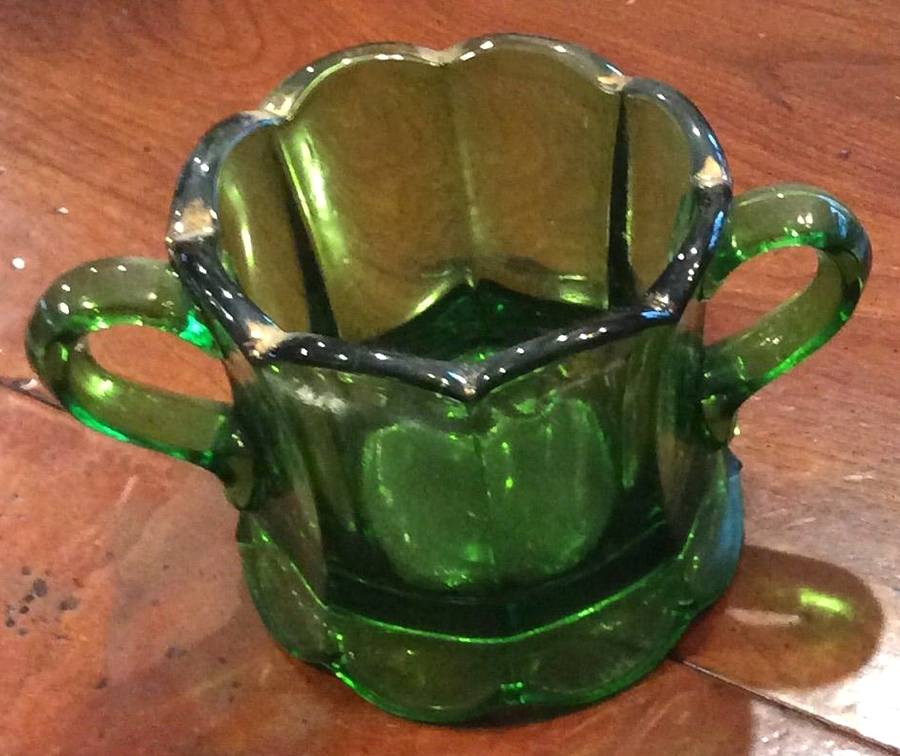Plain Scalloped Panel Green Open Sugar by US Glass-1
