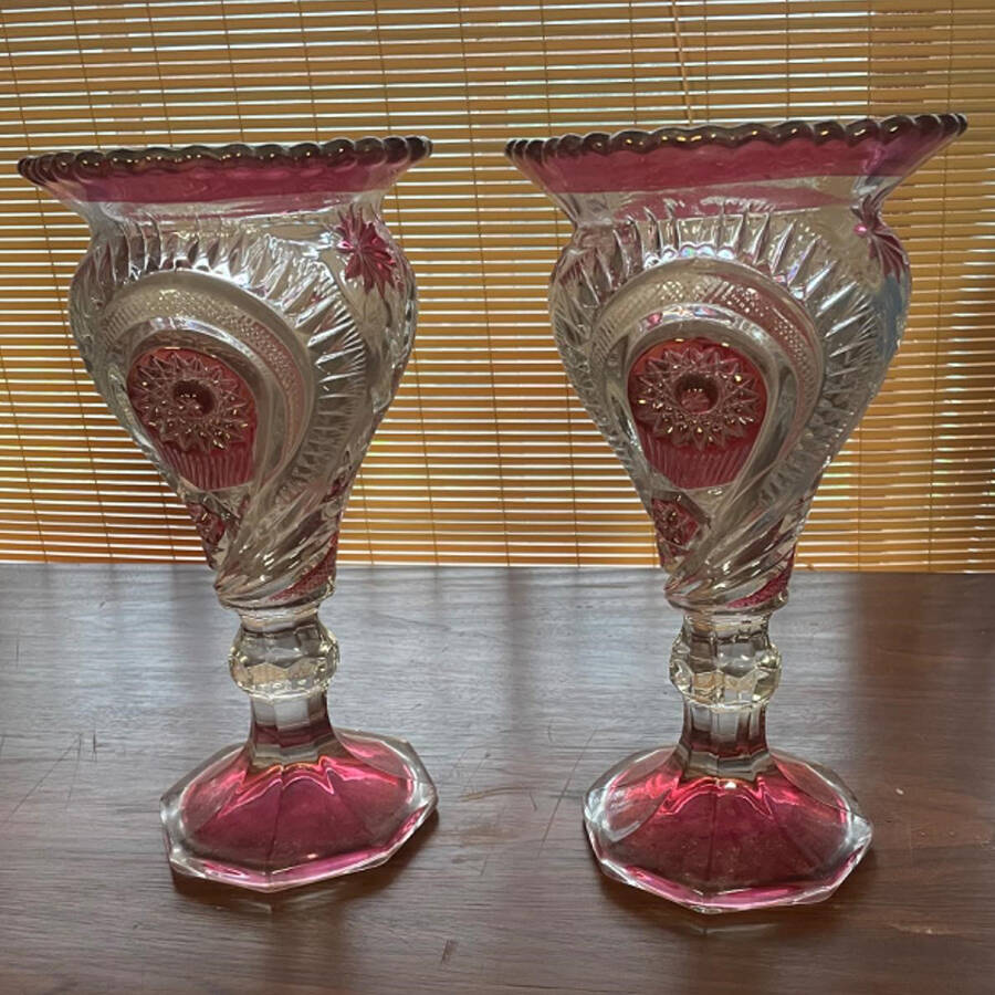 Slewed Horseshoe-Ruby Flash 11" Flower Vase by US Glass-1