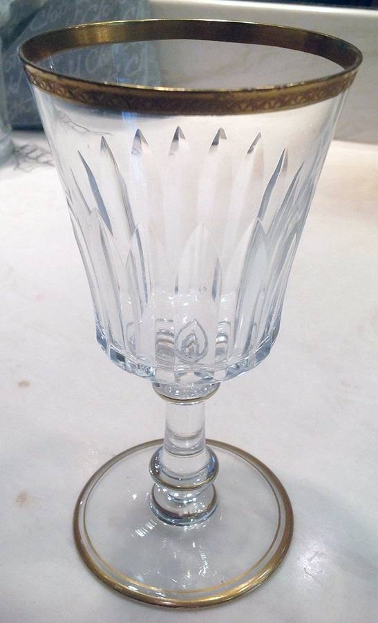 UNK18020 Wine Glass by Unknown Manufacturer-1