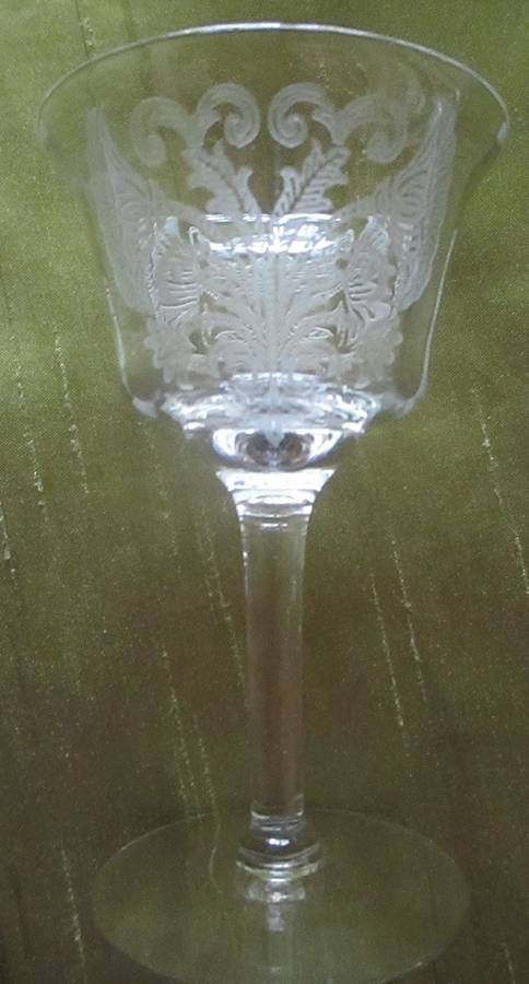 UNK19019 Wine Glass by Unknown Manufacturer-1