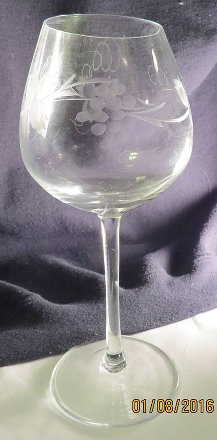 UNK17463 Wine Glass by Unknown Manufacturer-1
