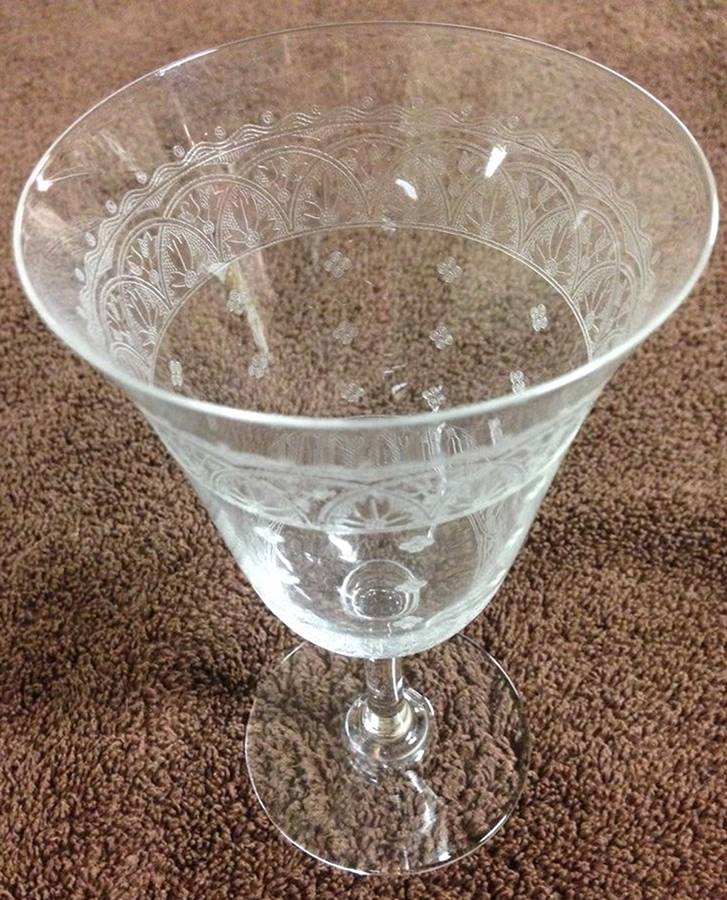 UNK15940 Wine Glass by Unknown Manufacturer-1