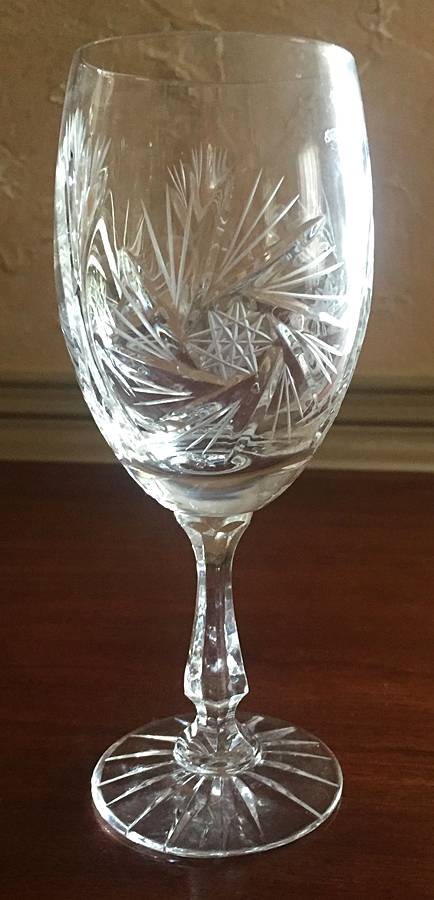 UNK19048 Wine Glass by Unknown Manufacturer-1