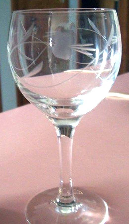UNK16703 Wine Glass by Unknown Manufacturer-1