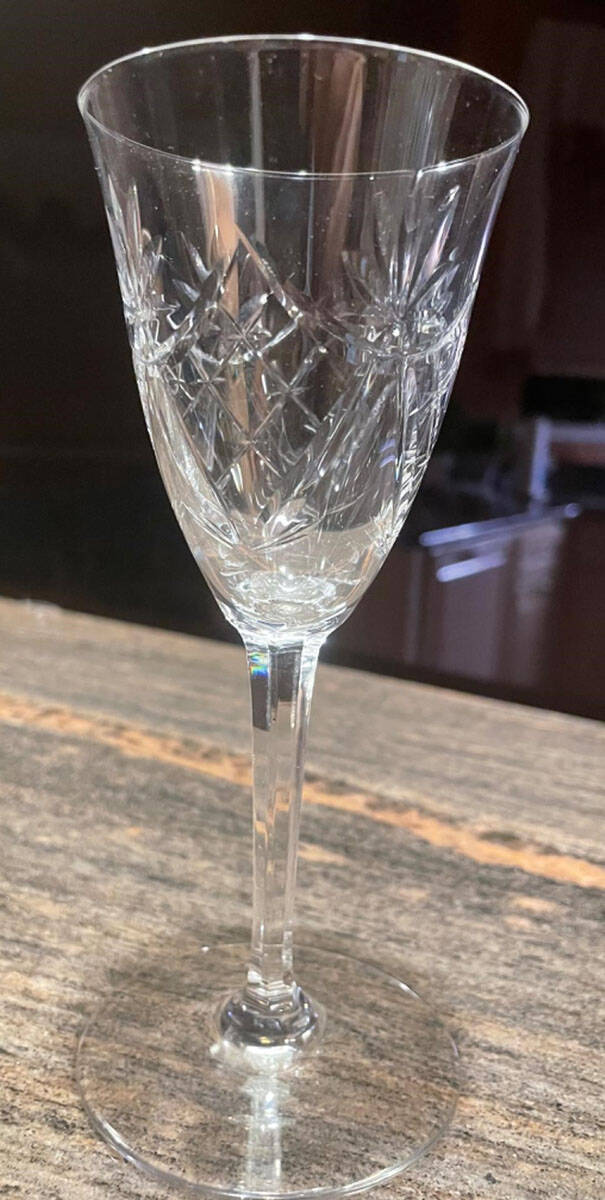 UNK16730 Wine Glass by Unknown Manufacturer-1