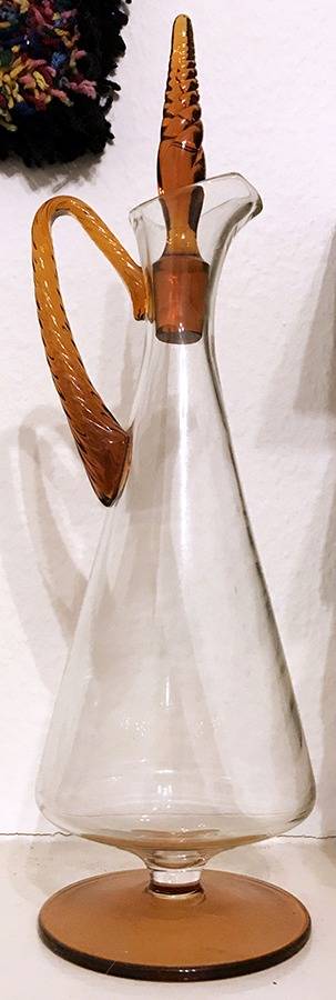 UNK16267 Decanter & Stopper by Unknown Manufacturer-1