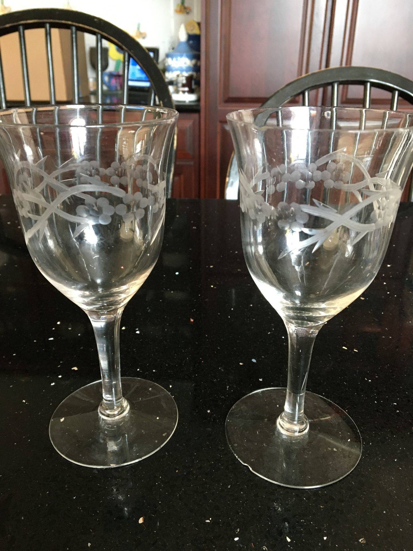UNK19271 Water Goblet by Unknown Manufacturer-1