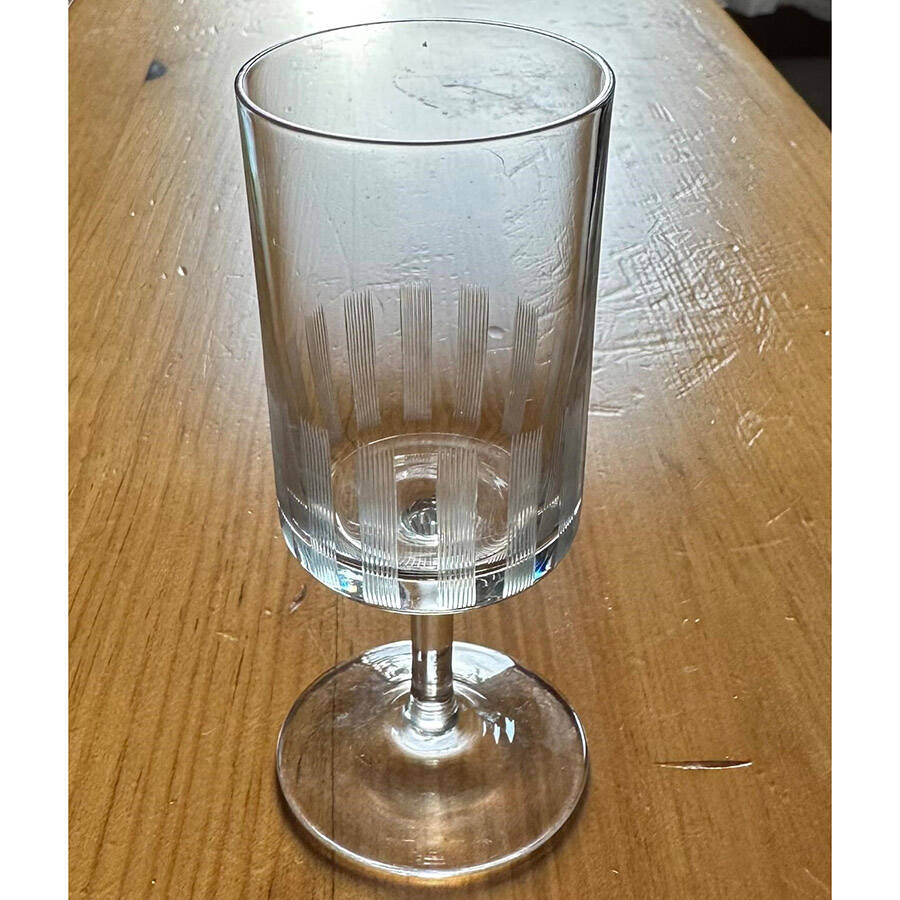 UNK20094 Wine Glass by Unknown Manufacturer-1