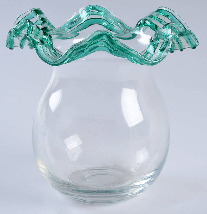 Art Glass 5" Flower Vase by Unknown Manufacturer-1