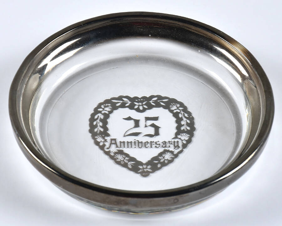UNK16820 Coaster by Unknown Manufacturer-1