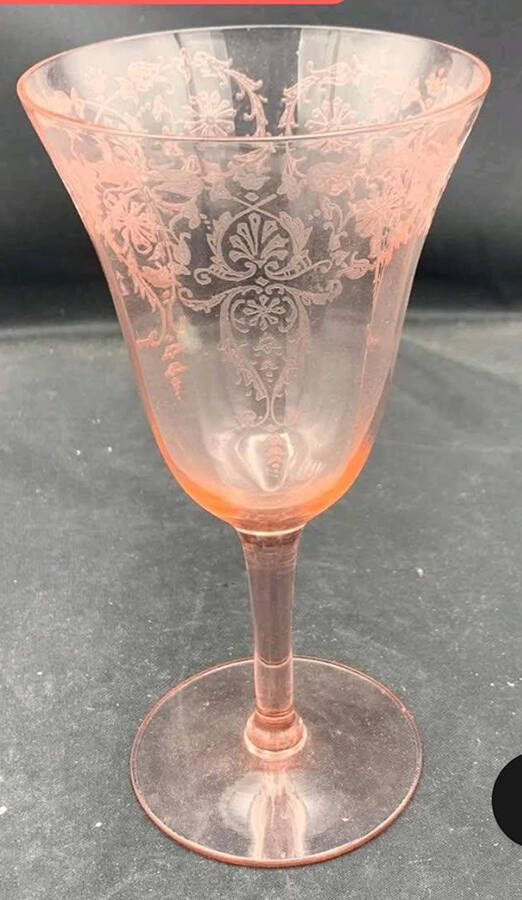 UNK20129 Wine Glass by Unknown Manufacturer-1