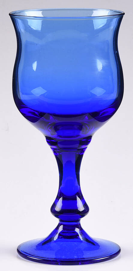 Monaco Blue Wine Glass by Villeroy & Boch-1